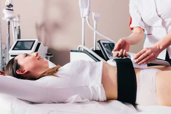 woman having body sculpting to help improve her body image and her mental health Warwick